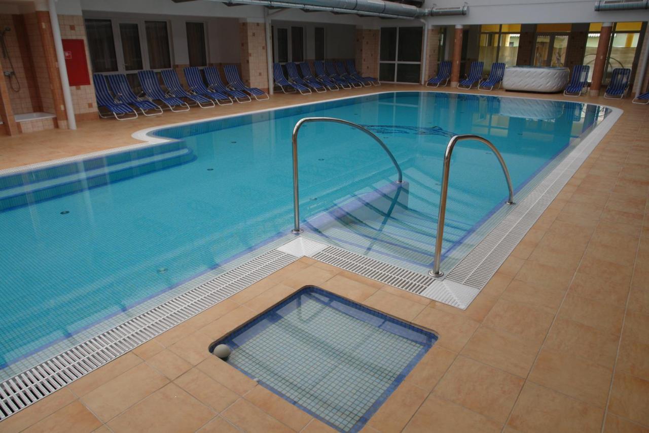 Aliz Apartman ザラカロシュ エクステリア 写真